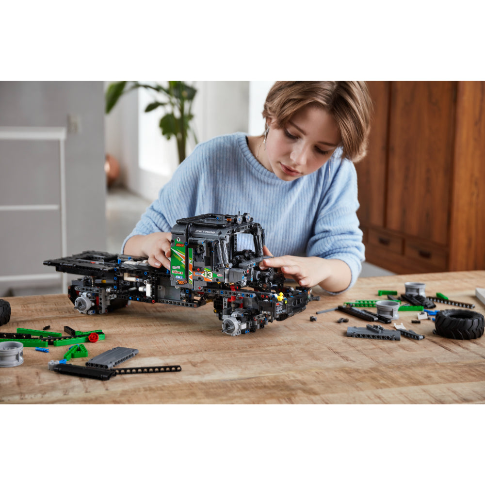 LEGO® Technic Camión de Trial 4x4 Mercedes-Benz Zetros (42129)